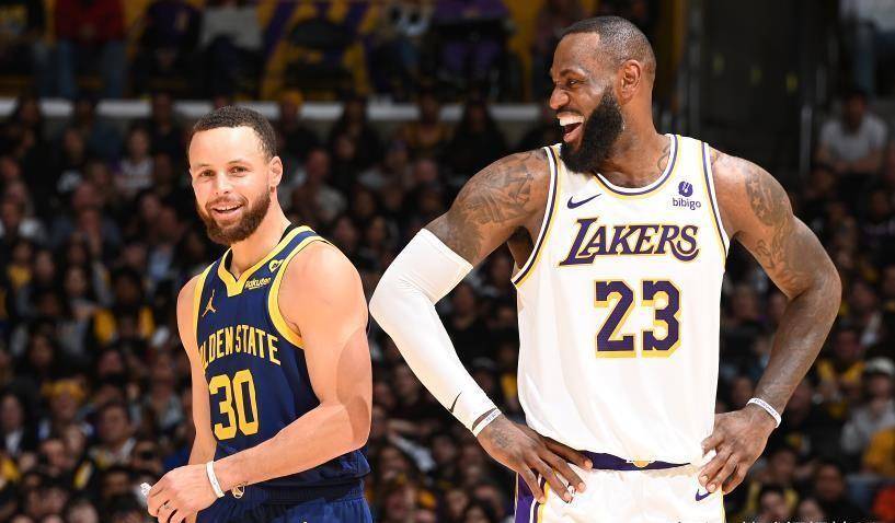 爱游戏电竞-莱万多夫斯基连续五场比赛得分超过惊险取胜，湖人挑战极限！-爱游戏电竞